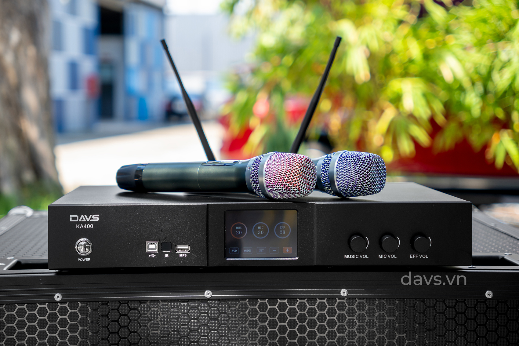 Amply DAVS KA400
