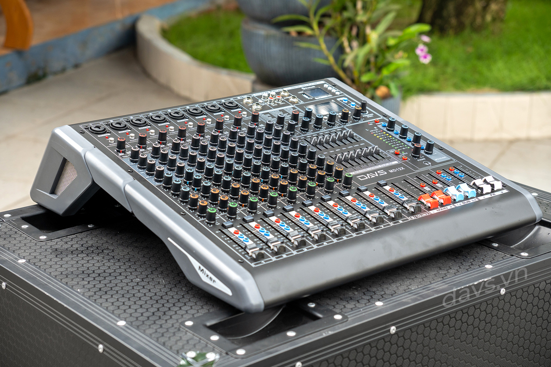 Mixer MD12X